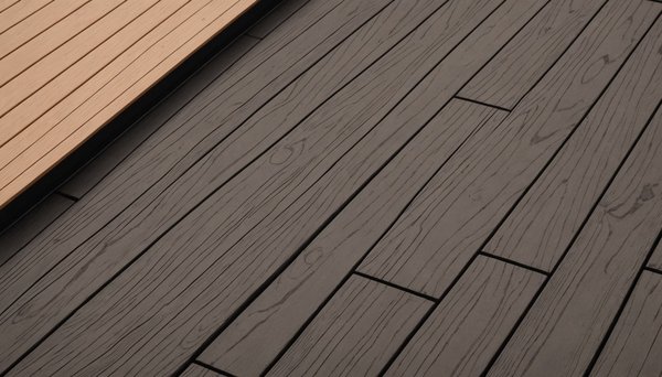 Lame de terrasse composite brooklyn : robustesse et design réversible